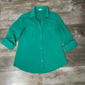 Charming Charlie Size M Green Button Down Blouse